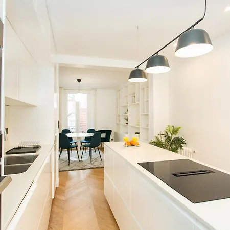 Bnbnova - Haussmann - 2br Near Champs-elysees * Paříž